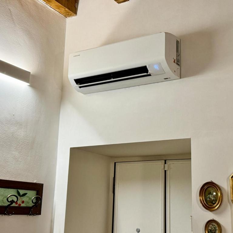 Duomo 10 Min Metro Vintage Italian Apartment - Appartamento con 2 Camere da Letto - 47