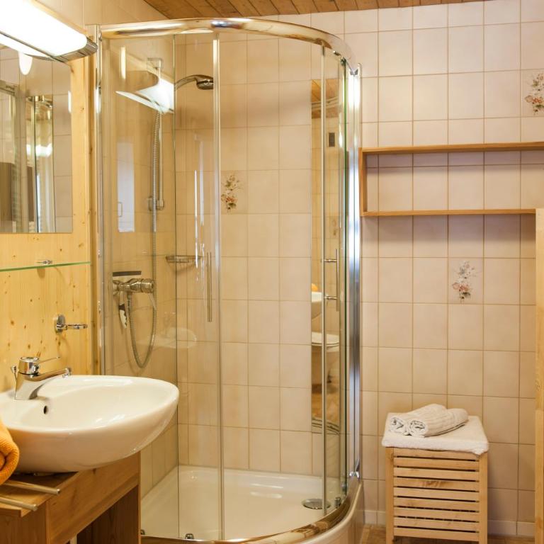 Ferienwohnungen Alpentraum - Landhaus am Bächle - Apartment mit 1 Schlafzimmer und Balkon - 8