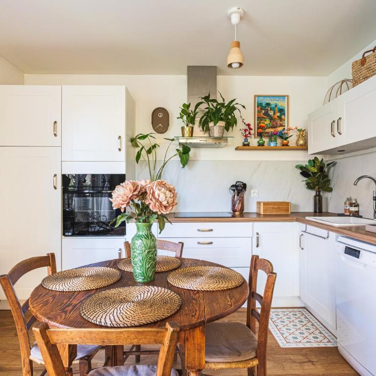 Azur & Magnolia - À 750 m de la plage - Appartement - 3