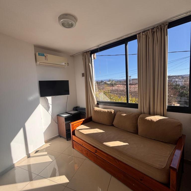 SORRENTO ph10 - One-Bedroom Apartment - 2