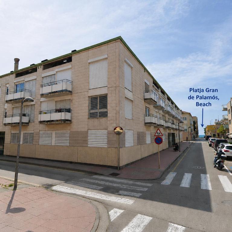 Apartamento luminoso con parking a 250 m de playa y centro - Apartamento de 1 dormitorio - 21