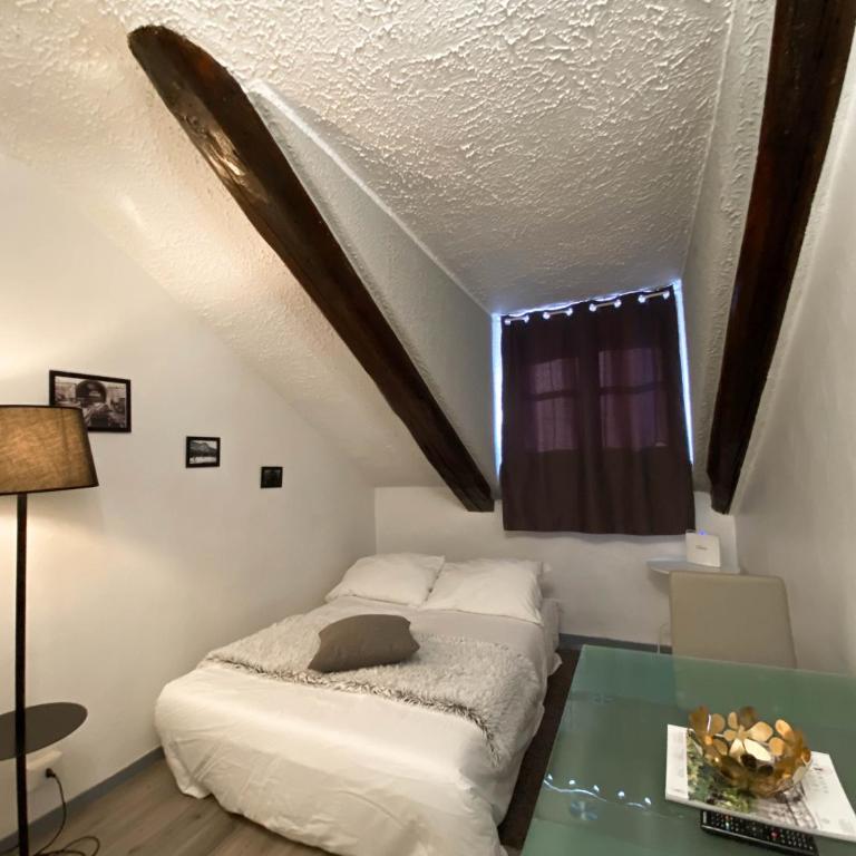 Loft Porta Nuova - One-Bedroom Apartment - 7