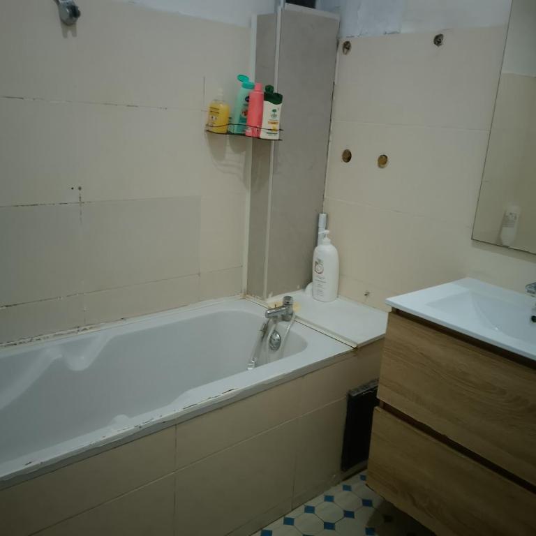 Nice centre - One-Bedroom Apartment - 2