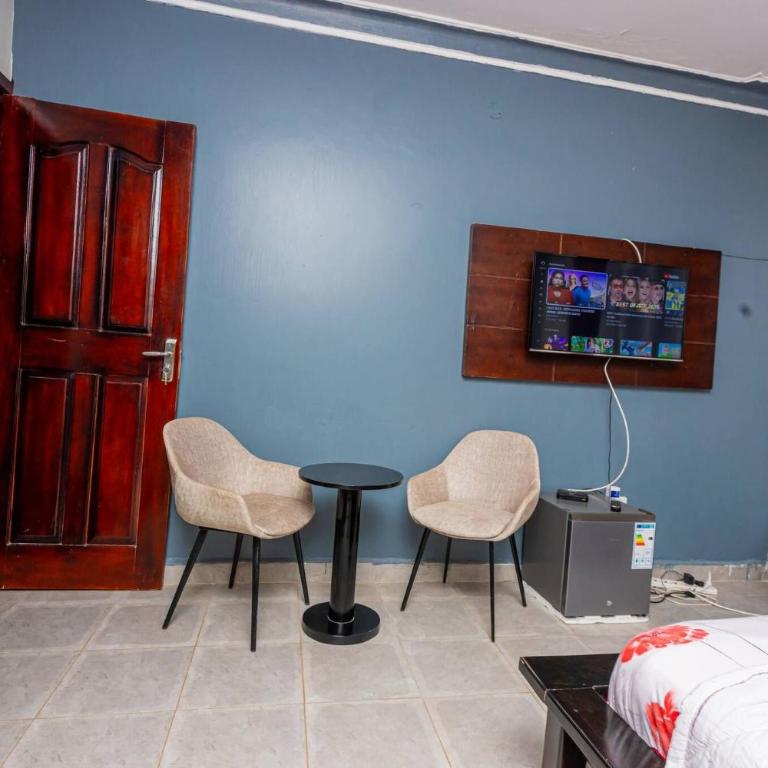 The Den Soroti Red White - Apartamento - 1