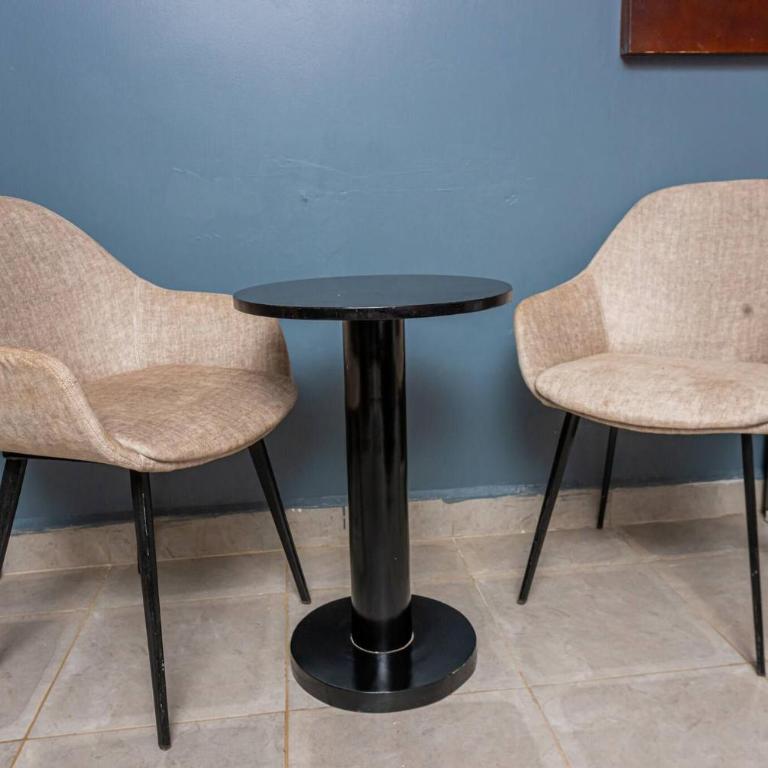 The Den Soroti Red White - Apartamento - 18
