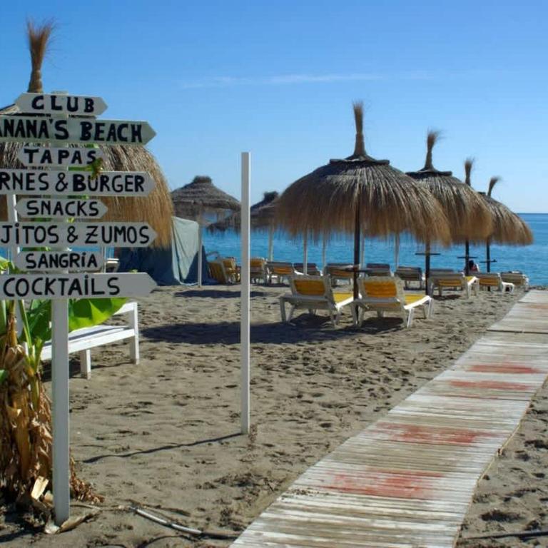 Cozy Studio Walk to Beach & Train - Apartamento - 17