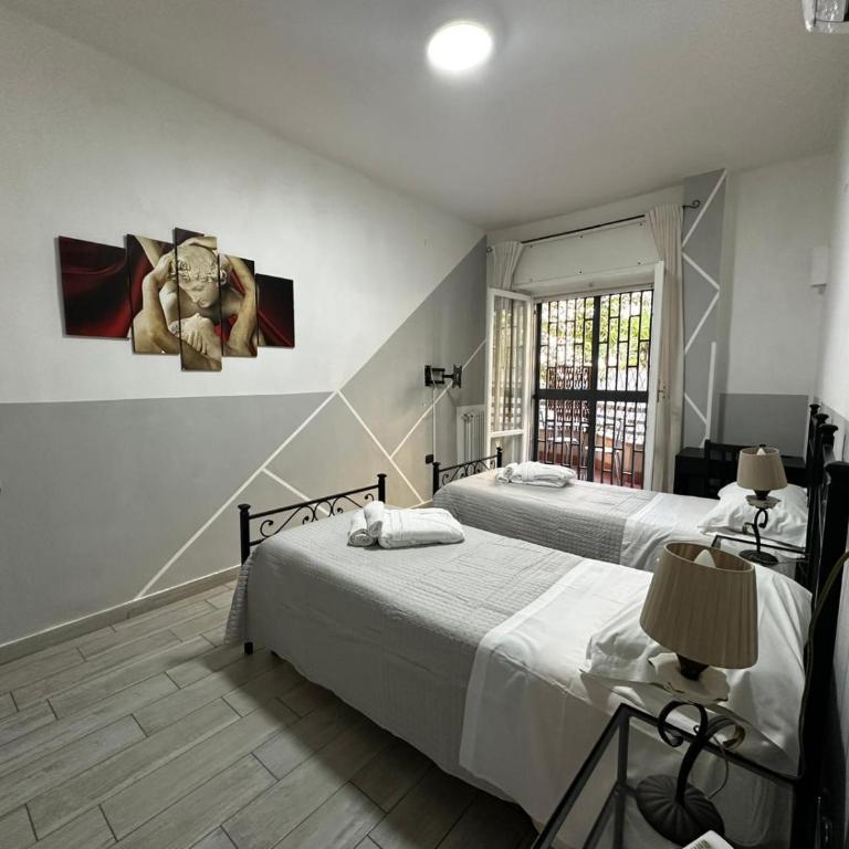 Di Vaio's Apartments adiacente metro policlinico - Camera Matrimoniale Economy - 4