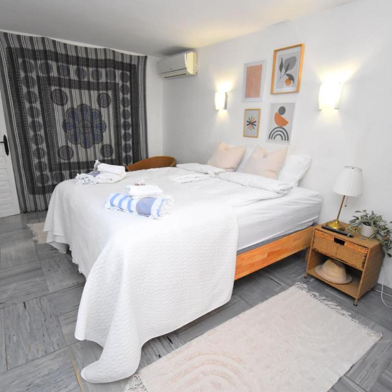 Spacious Family Villa & Studio Pool Walk to Beach - Apartamento - 9