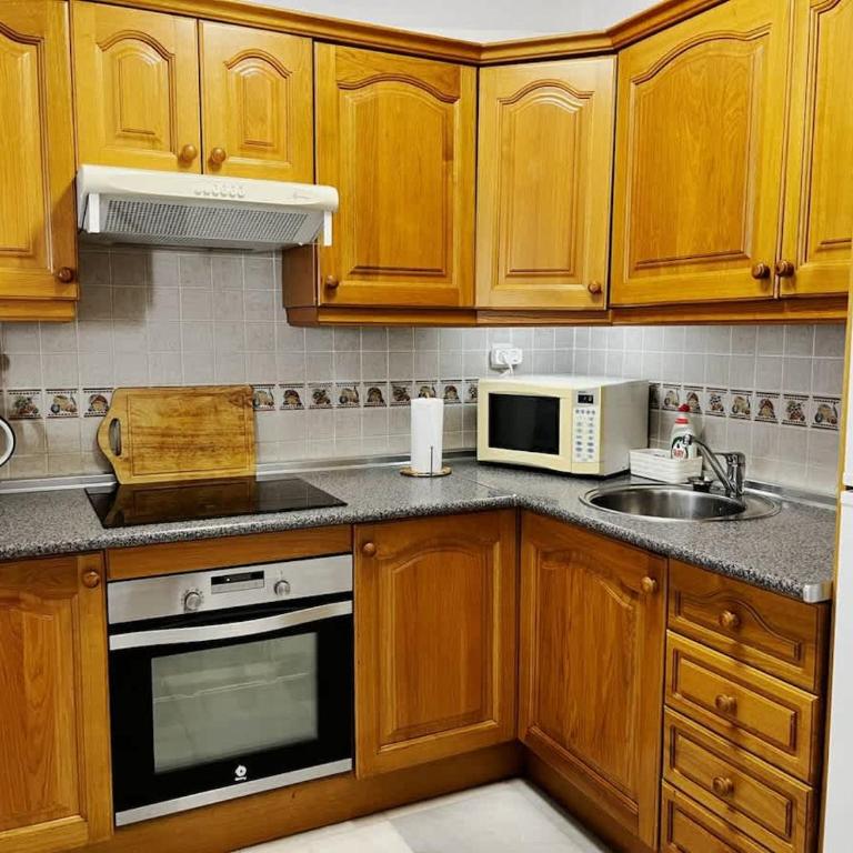 2 Bed Apartment Huge Terrace & Pool - Apartment - 13