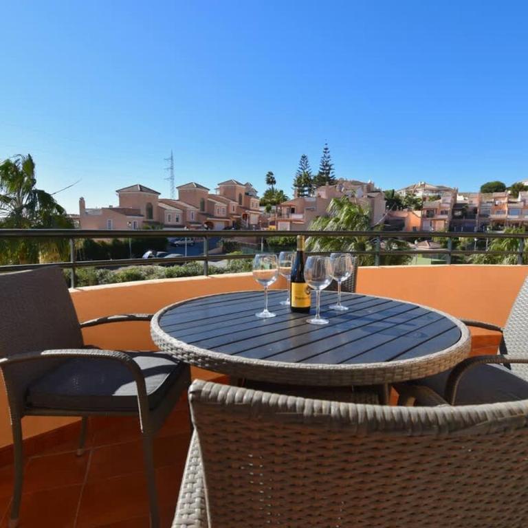 3 Bed Penthouse Duplex Frontline Golf & Sea View - Apartamento - 6