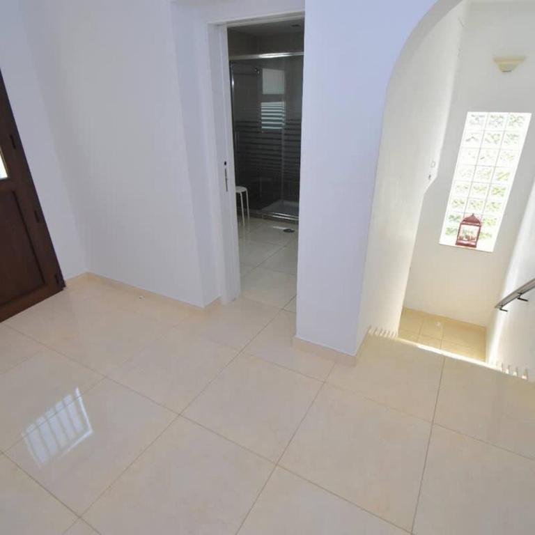 Family Villa Pool Sea Views & Walk to Beach - Villa - 25
