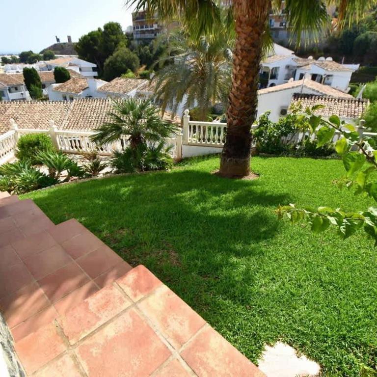 Family Villa Pool Sea Views & Walk to Beach - Villa - 30