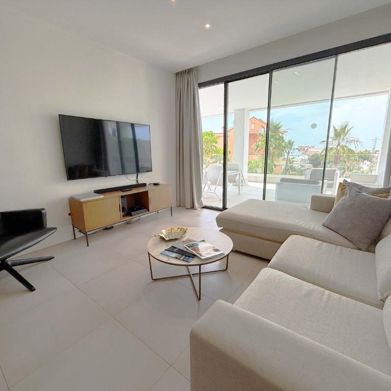 Santa Barbara Heights Ground Floor Plunge Pool - Apartamento - 3