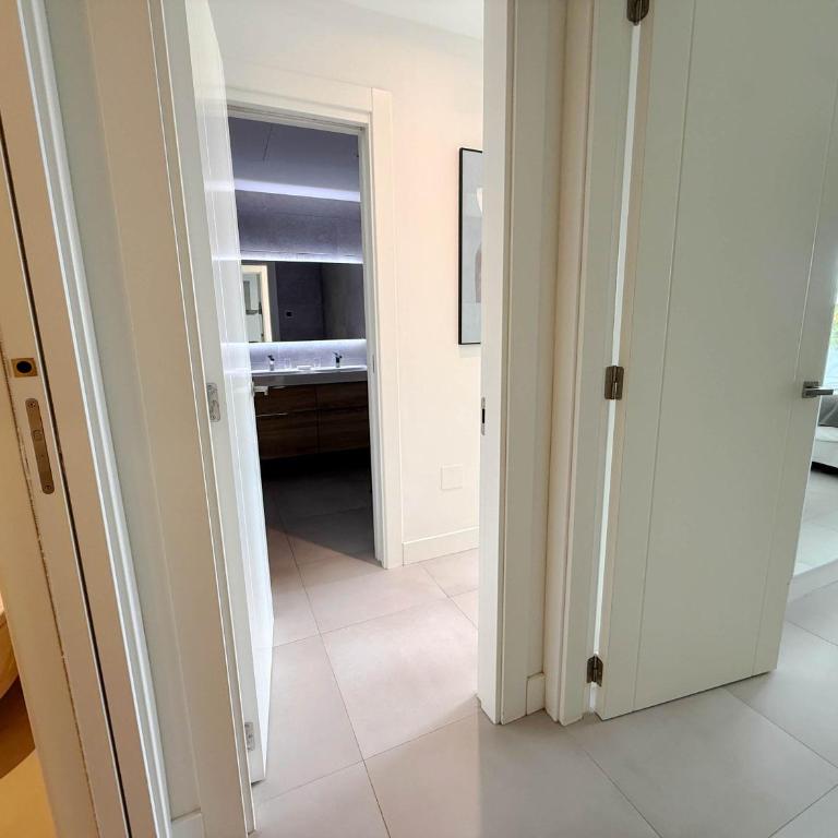 Santa Barbara Heights Ground Floor Plunge Pool - Apartamento - 17