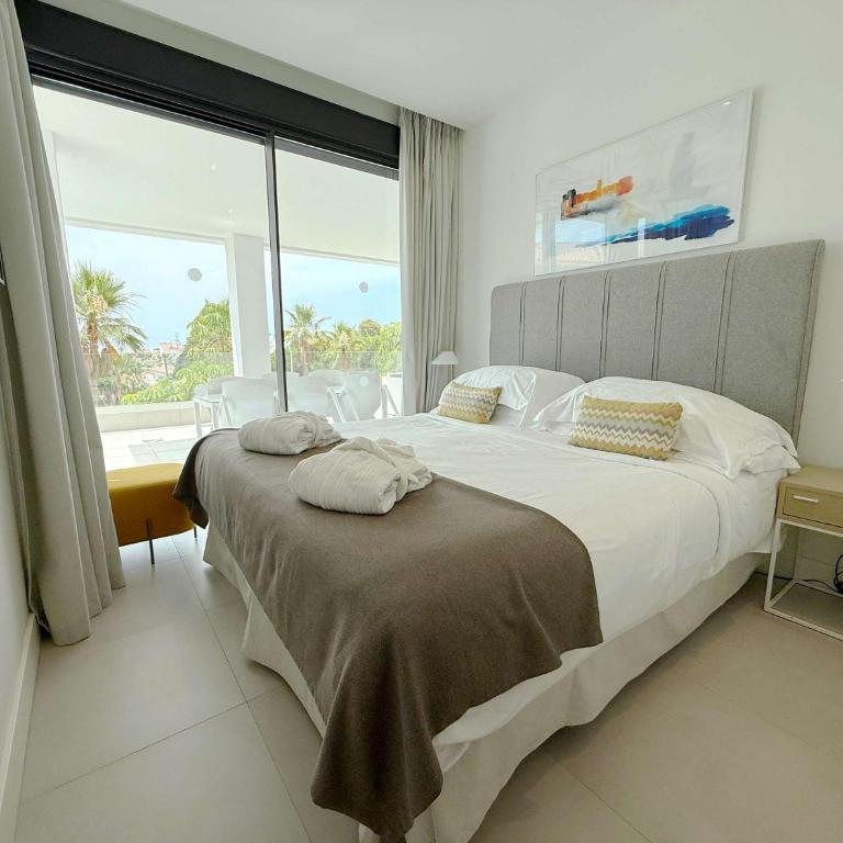 Santa Barbara Heights Ground Floor Plunge Pool - Apartamento - 30