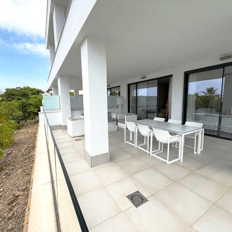 Santa Barbara Heights Ground Floor Plunge Pool - Apartamento - 31