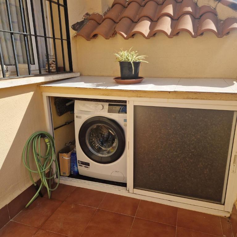 Family friendly patio and poolview - Apartamento Deluxe de 2 dormitorios con vistas al jardín - 2