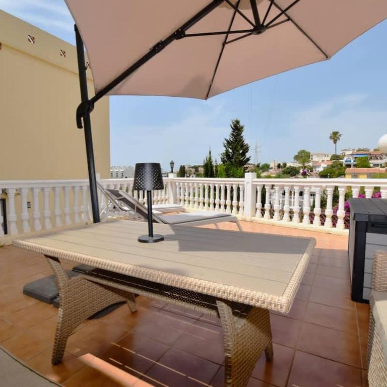 Beach Townhouse Pool Terraces & Workspace - Casa - 14