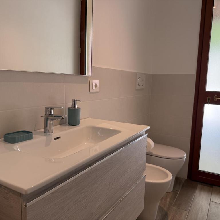 HOST4U - Beautiful Apartment with 3 Bedrooms in Imperia - Three-Bedroom Apartment - 6
