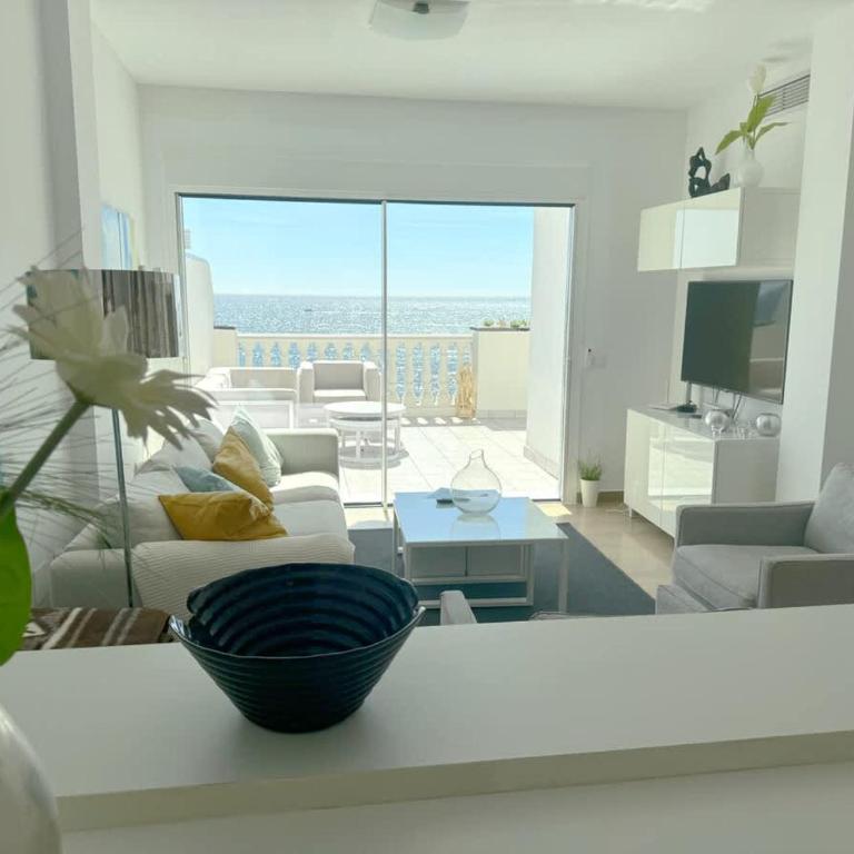 Panoramic Seafront Apartment with Terrace - Apartamento - 15