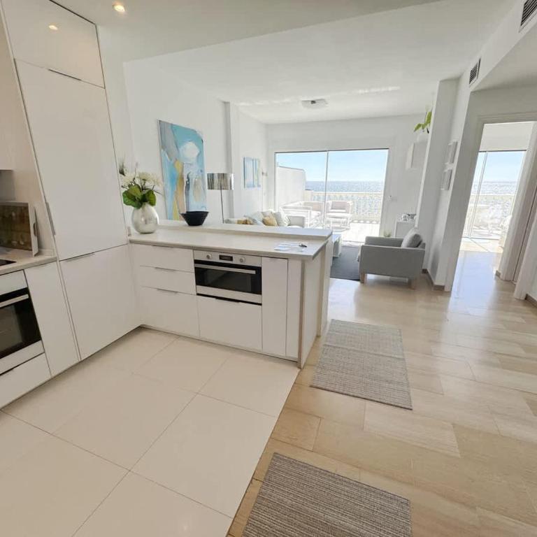 Panoramic Seafront Apartment with Terrace - Apartamento - 17