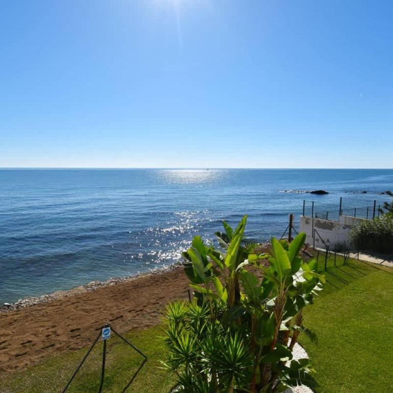 Panoramic Seafront Apartment with Terrace - Apartamento - 32