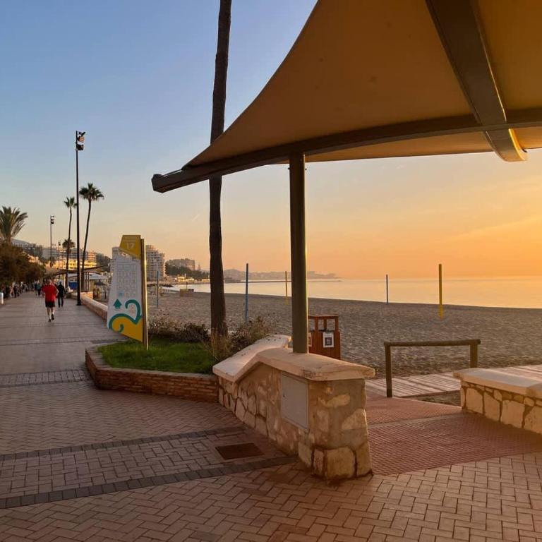 Panoramic Seafront Apartment with Terrace - Apartamento - 43