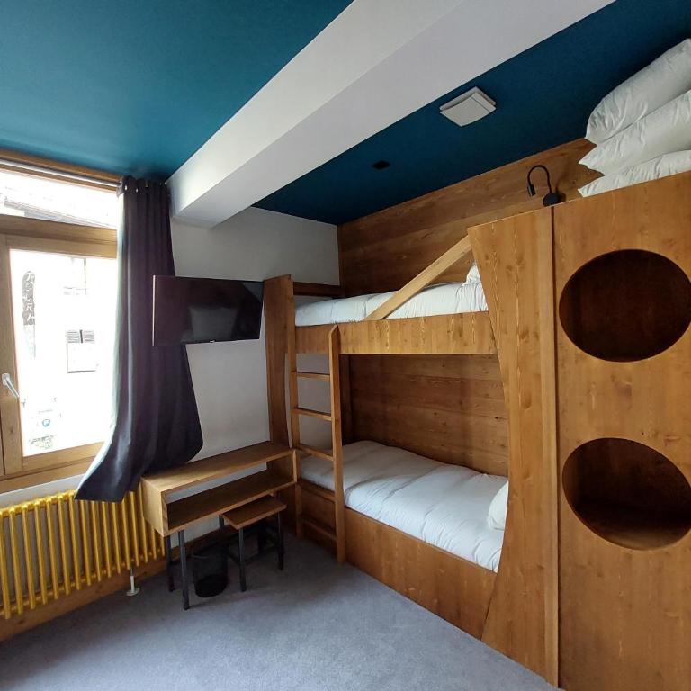 Hotel La Verticale - Chambre Familiale avec Cabine - 4