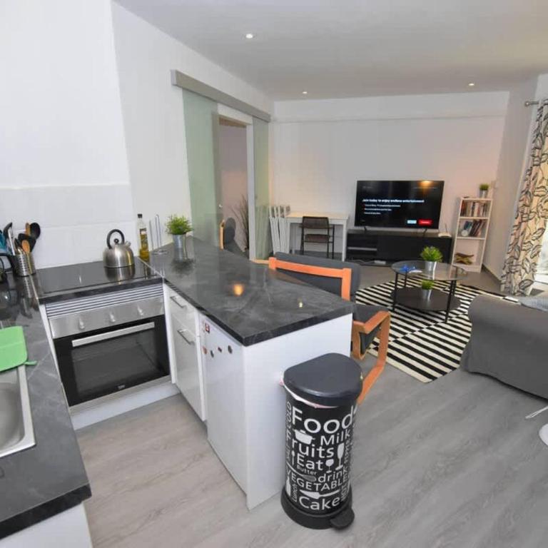 Rare 2BR Benal Beach Heated Pool & Slides - Apartment - 18