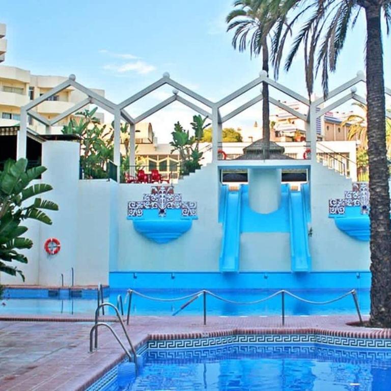Rare 2BR Benal Beach Heated Pool & Slides - Apartment - 29