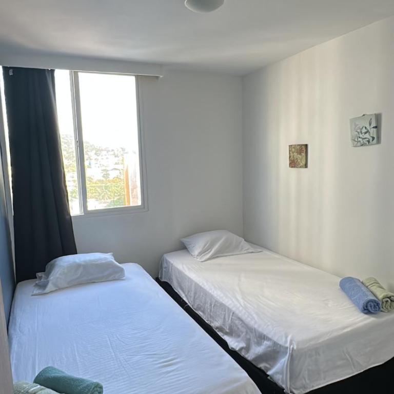 Apartamento moderno elegante y apto para familias cerca de la playa - Three-Bedroom Apartment - 10