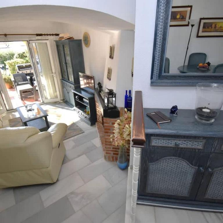 Walk to Beach Pool Garden & BBQ House - Apartamento - 8