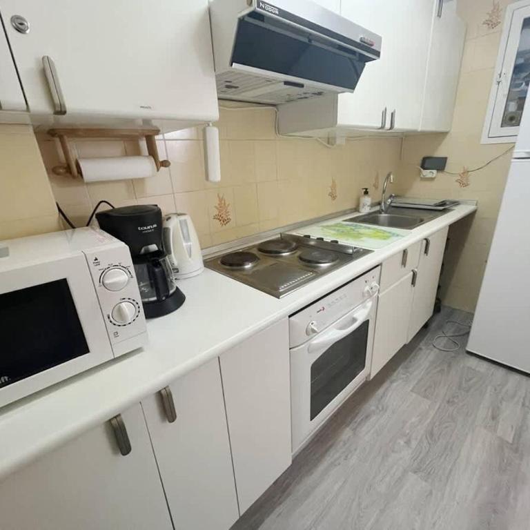 Walk to Beach Pool Garden & BBQ House - Apartamento - 10