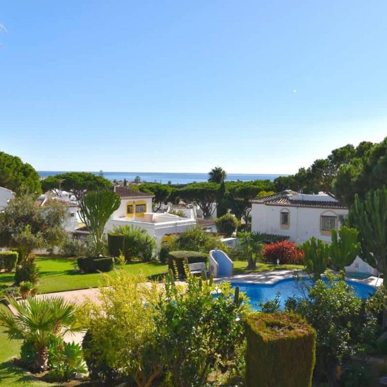Walk to Beach Pool Garden & BBQ House - Apartamento - 17