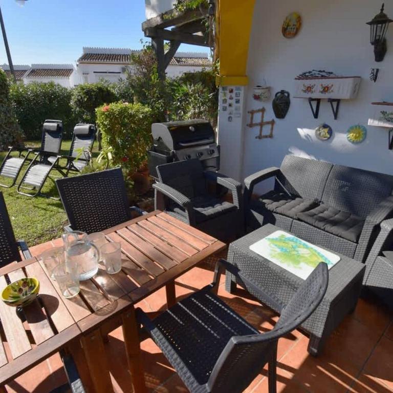 Walk to Beach Pool Garden & BBQ House - Apartamento - 24
