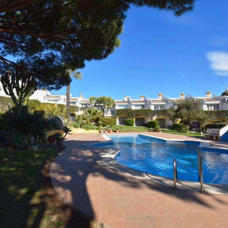 Walk to Beach Pool Garden & BBQ House - Apartamento - 31