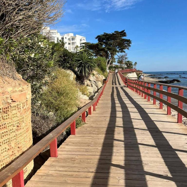 Walk to Beach Pool Garden & BBQ House - Apartamento - 36