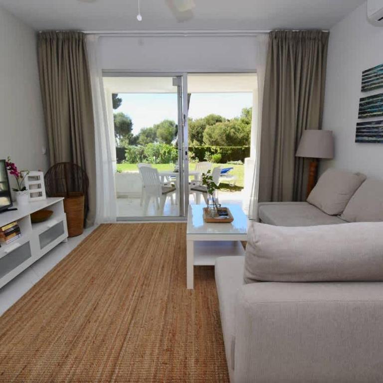 Ground Floor Apt with Pool & Garden Access - Apartamento - 7