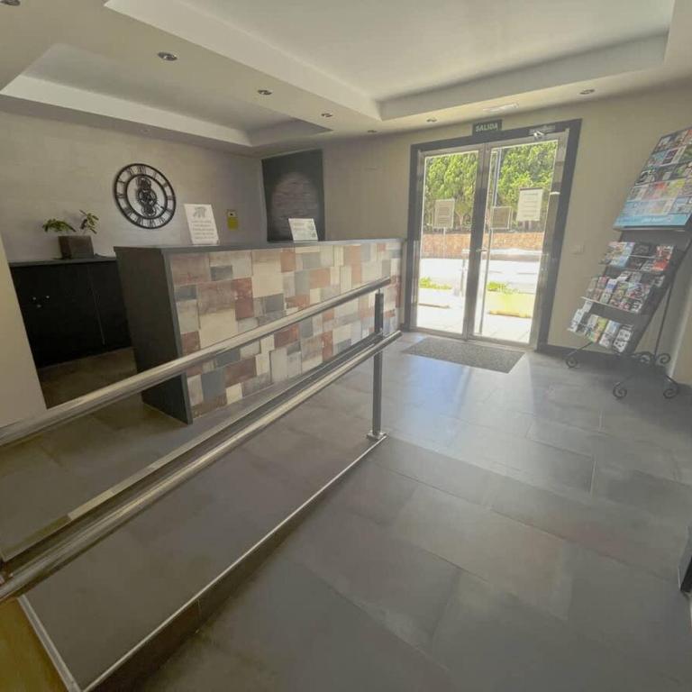 La Colina Apartment Pool Beach & Train - Apartamento - 31