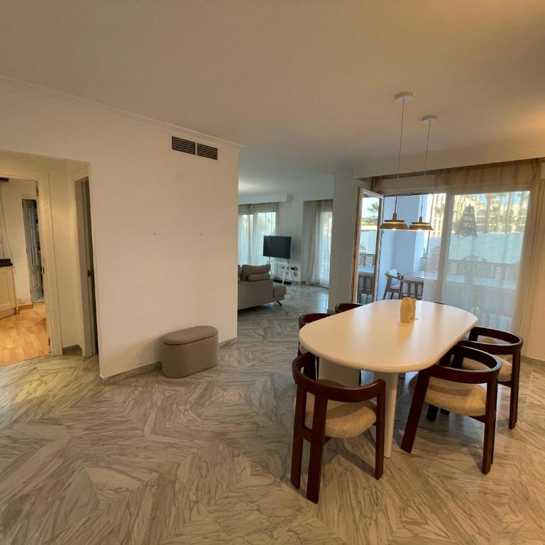Apartamento en la Urb La Alcazaba Rio Verde - Apartamento - 5