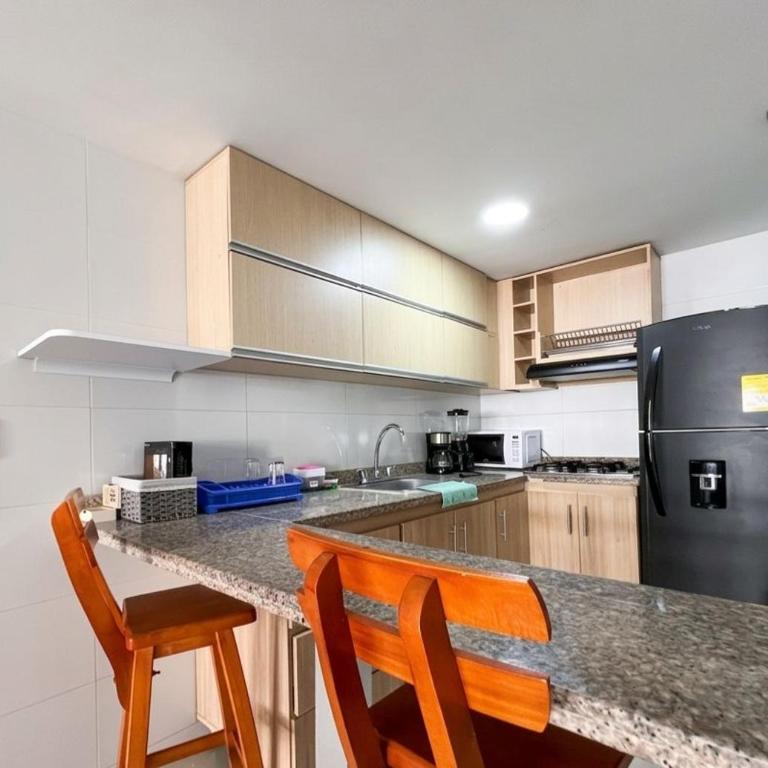 Family Oceanside Pool & Private Beach Access 3 BDRM Apartment - Three-Bedroom Apartment - 4