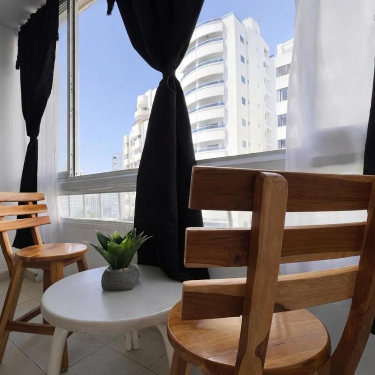 Family Oceanside Pool & Private Beach Access 3 BDRM Apartment - Three-Bedroom Apartment - 20