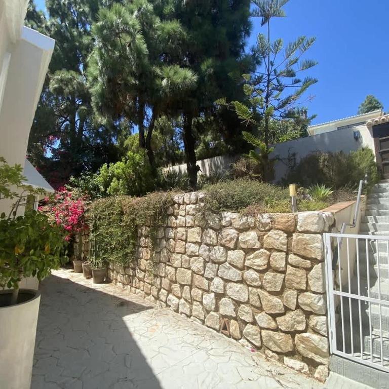 Large Calahonda Villa Pool Hot Tub & Garden - Apartamento - 32