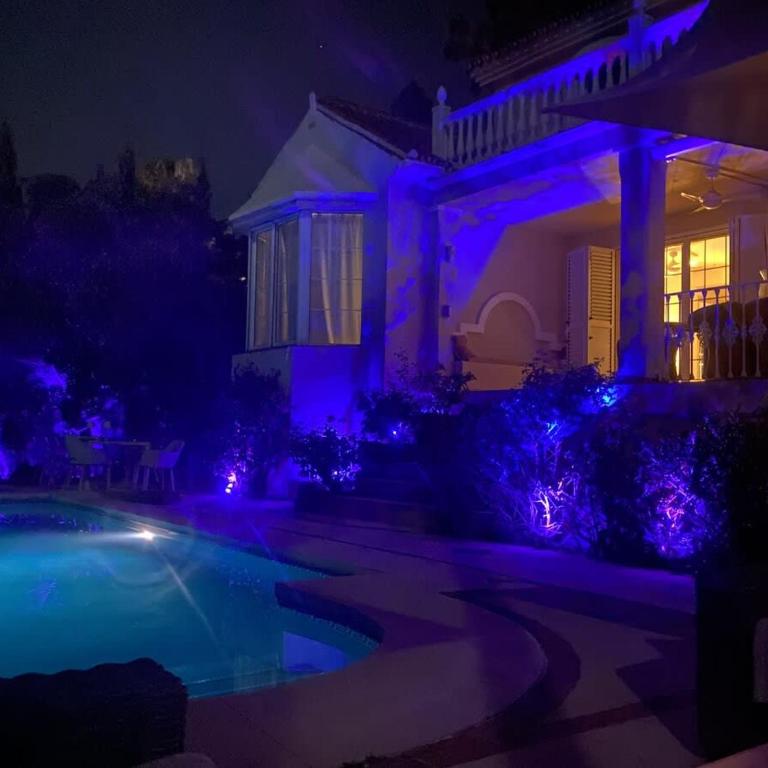 Large Calahonda Villa Pool Hot Tub & Garden - Apartamento - 35
