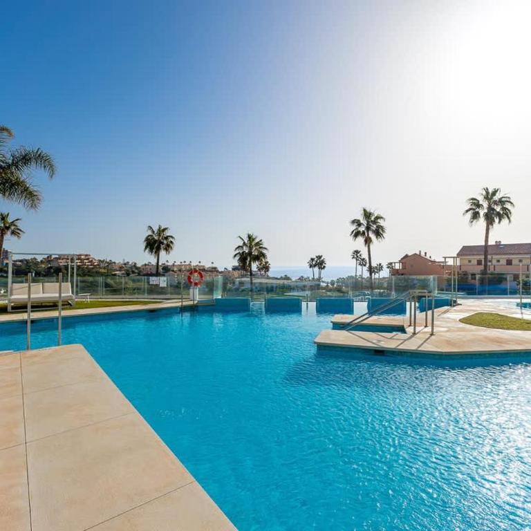 Top-Floor Apartment Private Pool & Sea Views - Apartamento - 2