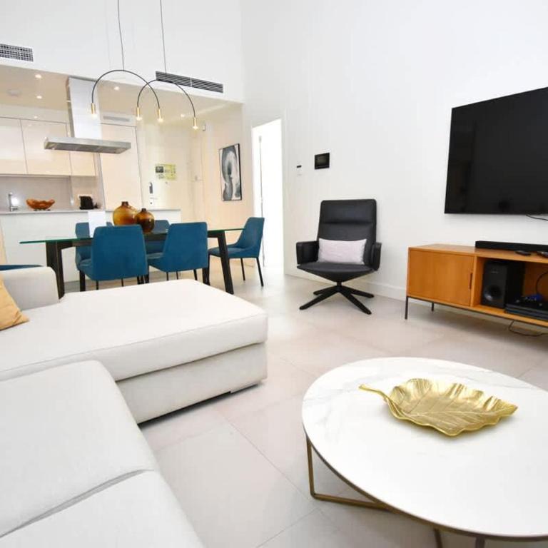 Top-Floor Apartment Private Pool & Sea Views - Apartamento - 14