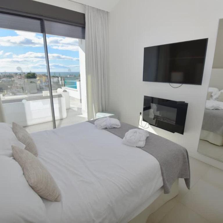 Top-Floor Apartment Private Pool & Sea Views - Apartamento - 29