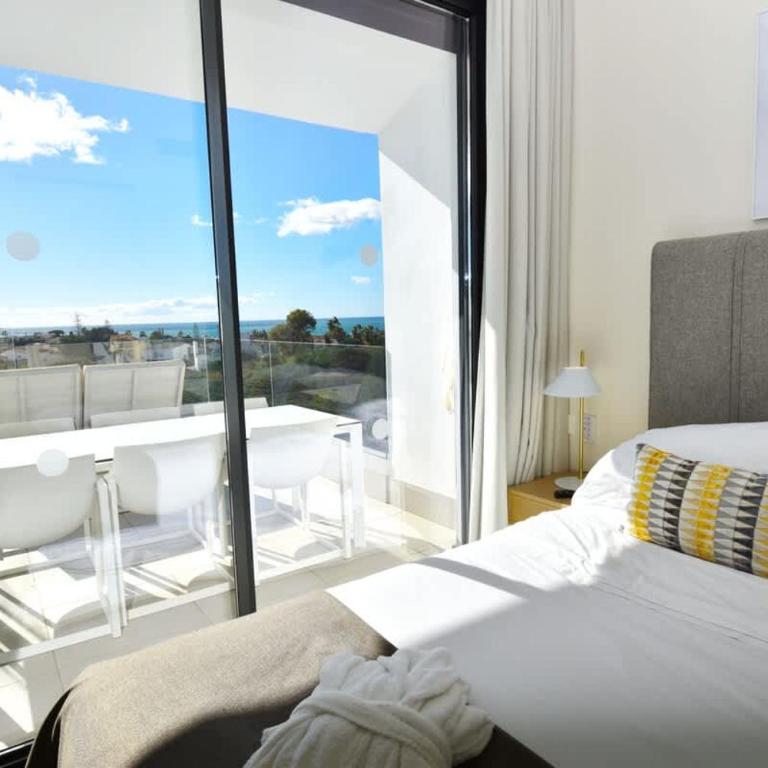 Top-Floor Apartment Private Pool & Sea Views - Apartamento - 42