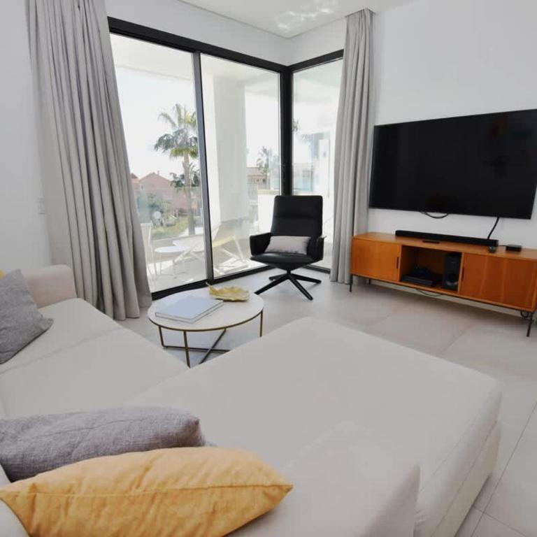 Luxury 2-Bed Plunge Pool & Sea Views - Apartamento - 11