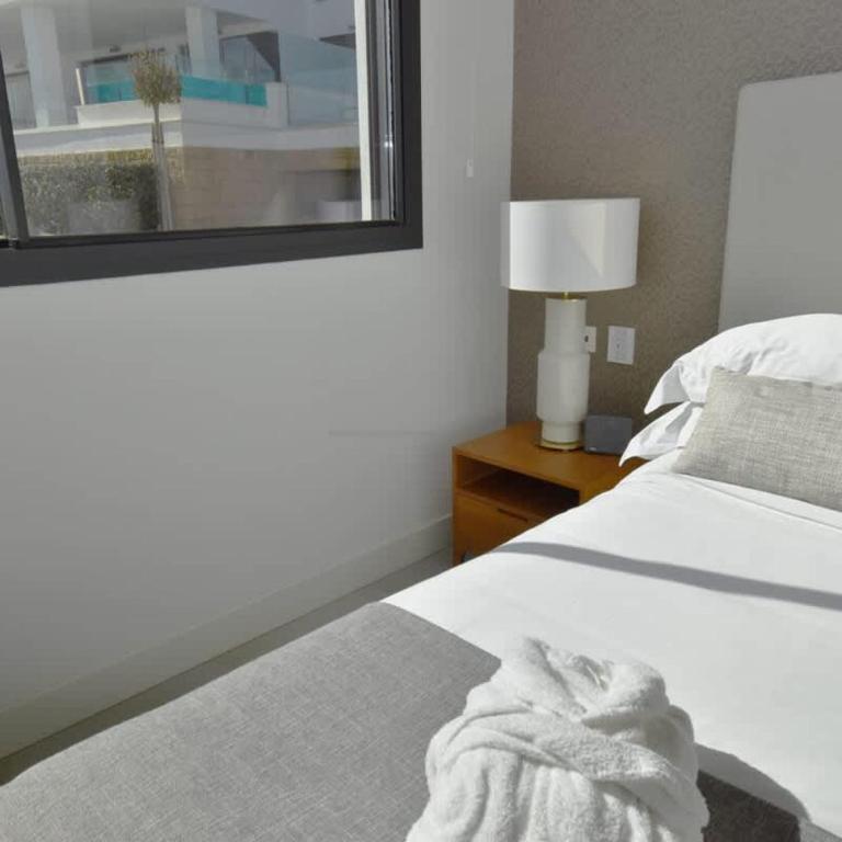 Luxury 2-Bed Plunge Pool & Sea Views - Apartamento - 20